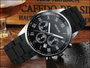 Reloj de Cuarzo de Lujo con Tres Esferas y Correa de Silicona, Conjunto de Reloj de Moda con Correa de Aleación y Cristal, Regalo para Parejas y Mujeres - Product Image 4