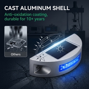 Borne <span class=keywords><strong>de</strong></span> signalisation routière solaire en aluminium moulé sous pression, demi-lune, étanche IP68, avec lumière d'avertissement LED active et réflecteur prismatique haute intensité - Product Image 2