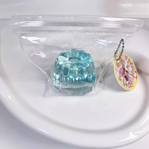 Jincan Glacier Cannelés Pinch Ice Blue Transparente Súper Suave, Juguete Antiestrés de Compresión, Colgante para Aliviar la Presión, Juguete de Compresión de Gran Venta - Product Image 2