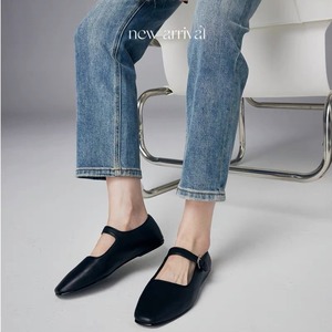 <span class=keywords><strong>Scarpe</strong></span> basse in morbida pelle Mary Jane da donna con motivo solido con soletta in vera pelle in posizione superiore poco profonda - Product Image 4