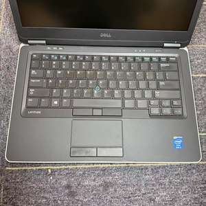 7450 95% ブランドの新しいビジネス用ラップトップインテルコアI3-5th Gen 4GB RAM 128GB SSD SSD 14インチ英語キーボード在庫 - Product Image 2