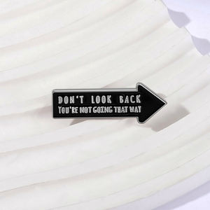No mires hacia atrás, no vas por ese <span class=keywords><strong>camino</strong></span>, Pin esmaltado, fomenta una actitud positiva, broche, solapa, mochila, insignia, regalo Punk - Product Image 2