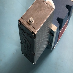 Válvula Servo Moog D634-319C, 350 Bar, 400 L/min, Válvula de Control Hidráulico - Product Image 5