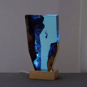 Ocean <span class=keywords><strong>Cave</strong></span> Diver Art Déco Bois Massif Résine Veilleuse Ornement De Bureau Creative Anniversaire Cadeau D'anniversaire - Product Image 4