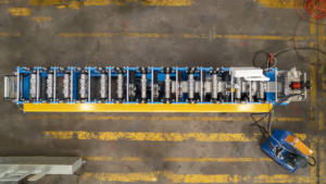 2025 nuevo Metal de alta velocidad de acero ligero quilla <span class=keywords><strong>C</strong></span> canal Stud y pista para hacer perfil de paneles de yeso máquina formadora de rollos - Product Image 6