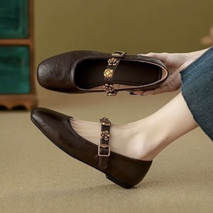 C'est extrêmement beau et élégant. Une seule jambe ne s'fatigue pas. C'est une seule chaussure - Product Image 2