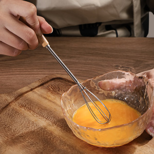 Batteur à oeufs manuel en acier inoxydable avec manche en bois massif, mini batteur à main pour crème et beurre, gadgets de <span class=keywords><strong>cuisine</strong></span> - Product Image 3