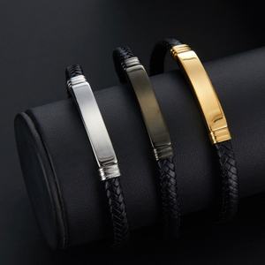 Pulsera de Hombre Personalizada de Acero Inoxidable 316L, Grabada, Chapada en Oro de 14k y 18k, con Cadena de Eslabones y Cuero - Product Image 1