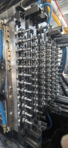 قالب تشكيل البلاستيك PET عالي الجودة متعدد التجاويف مصنوع في الصين - Product Image 6