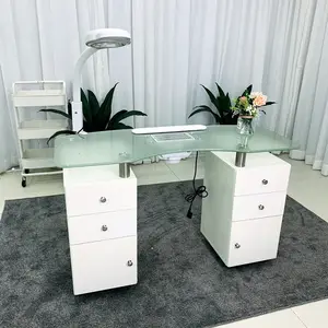 Fabrika fransız Modern tarzı güzellik salonu mobilyası cam üst taşınabilir parlak Spa beyaz tırnak istasyonu manikür masası Fan ile