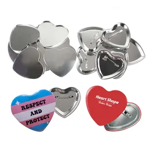 Insignes en fer blanc carrés ronds à sublimation personnalisée insigne de bouton de promotion de cadeau de la Saint-Valentin en forme de coeur