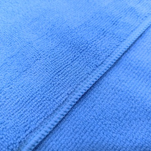 Serviettes de nettoyage carrées en <span class=keywords><strong>microfibre</strong></span> personnalisées pour la cuisine et la voiture 30*30cm Chiffons tissés à absorption rapide et à séchage rapide Lingettes de cuisine et lingettes pour la voiture - Product Image 2