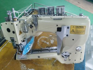 Ds-6200D Direct Drive <b>4</b> Needle <b>6</b> Thread Sewing Machine Feed Off the Arm Sewing Machine Flatseam - Product Image 3