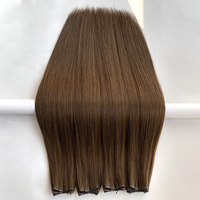 Extensions de cheveux Genius Weft, cheveux humains 100% naturels, cuticules alignées, double trame, qualité européenne.