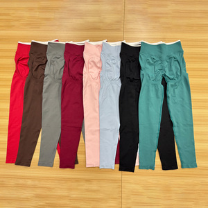 Vêtements de <span class=keywords><strong>sport</strong></span> sans couture en gros pour femmes, <span class=keywords><strong>ensemble</strong></span> de <span class=keywords><strong>fitness</strong></span> respirant à séchage rapide, <span class=keywords><strong>ensemble</strong></span> de <span class=keywords><strong>sport</strong></span> doux à compression élastique ajusté - Product Image 3