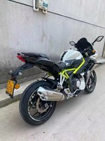 Moto sportive Benelli Tornado 302R 200-400CC, moteur bicylindre refroidi par eau, vitesse maximale supérieure à 80 km/h, fabriquée en Chine