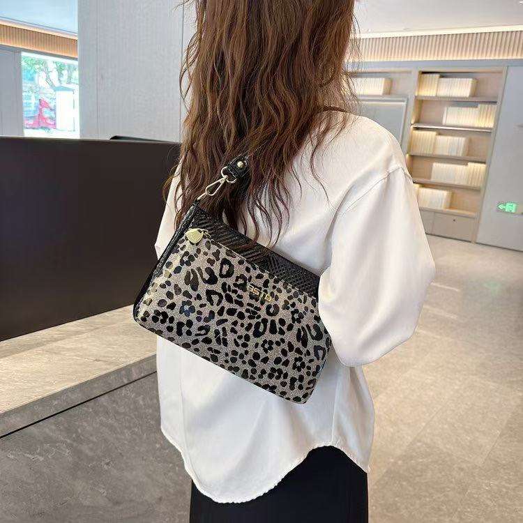 Leopard Silver