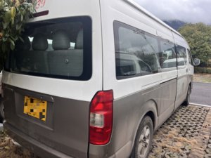 Minibus chinois d'occasion Jinbei Hiace 18 places, toit haut, pour <span class=keywords><strong>transport</strong></span> de passagers, moteur essence, année 2017, conduite à gauche - Product Image 3