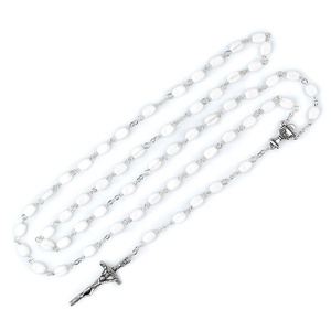 Chapelet avec perles de verre blanc, 6x8mm, chapelet pour Communion religieuse, collier avec croix, tasse creuse et popée - Product Image 5