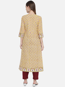 Ensemble Kurti en coton imprimé à la main avec motifs floraux jaunes, broderies, manches trois quarts, robe midi coupe A pour un usage quotidien - Product Image 5
