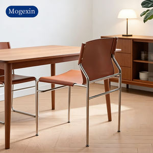 Sillas de Comedor de Cuero PU Italiano con Patas de Metal, Diseño Moderno para Hogar y Oficina, Silla de Comedor Marrón - Product Image 3