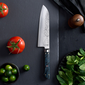 <span class=keywords><strong>Couteau</strong></span> Santoku japonais <span class=keywords><strong>professionnel</strong></span> en acier à haute teneur en carbone VG10 à 3 couches, lame forgée à la main en ambre, ensemble de couteaux de cuisine, ensemble de couteaux de chef - Product Image 5