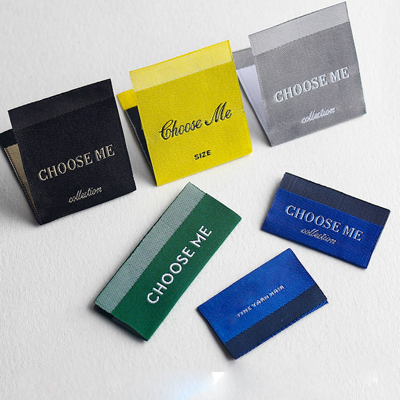 Пользовательский логотип Имя ткань бирки одежда тканая этикетка атласная ткань пришить на мягкий Дамаск тканые этикетки для одежды