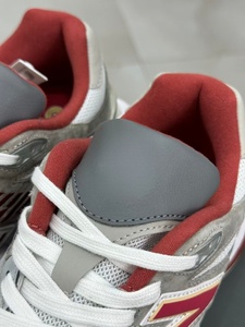 Wholesale Classic 9060 Edition Sports Shoes for Men - Breathable and Shock-absorbing Running Shoes Fashionable and Casual Shoes - Product Image 2
