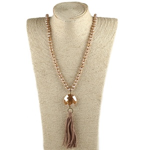 Donne Lunga Collana Etnica Grigio Perle di Vetro di Cristallo Della Collana Rotonda di Cristallo di Cuoio Della Collana Della Nappa - Product Image 6