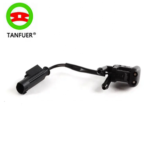 Boquilla de pulverización de parabrisas delantero, piezas de automóvil E39 61668361042 para BMW 5 E39 <span class=keywords><strong>1997</strong></span> 2003 - Product Image 4