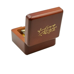 Anime Elfen Lied Boîte à musique en bois Estampage de luxe Lilium Mouvement or/argent 18 notes Cadeau mignon Anniversaire Noël Boîte à musique - Product Image 3