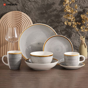 Juego de Vajilla de Porcelana al por Mayor, Pintado a Mano con Diseño de Olas de Agua, Estilo Clásico para Bodas, Apto para Microondas - Product Image 1