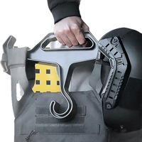 Cintre tactique multifonctionnel pour divers équipements tactiques, sacs à dos, chapeaux et manteaux, avec poignée en plastique robuste
