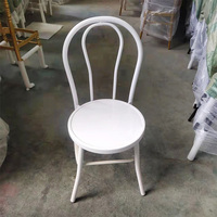 Chaise de mariage royale à dossier rond orné, chaise de banquet d'hôtel en métal doré, chaise à dossier confortable pour restaurant et café de thé aux perles