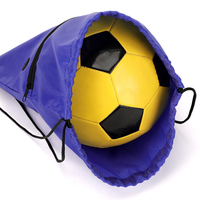 Sacs à cordon avec logo personnalisé et fente pour écouteurs Sac à dos à cordon en polyester Sac de sport de gym