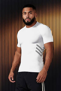 Camiseta de gimnasio para hombre con logotipo personalizado | Camiseta de entrenamiento de nailon elástico de secado rápido | Camiseta de manga corta transpirable para entrenamiento físico - Product Image 3