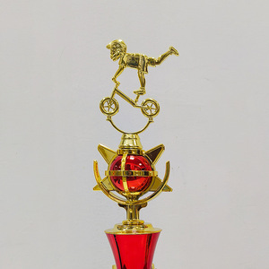 <span class=keywords><strong>Trofeos</strong></span> <span class=keywords><strong>de</strong></span> Plástico Personalizados para Bicicletas <span class=keywords><strong>de</strong></span> Equilibrio, para Competiciones Infantiles <span class=keywords><strong>de</strong></span> Ciclismo, Artes Marciales, Fútbol y Balonmano, <span class=keywords><strong>Trofeos</strong></span> Creativos - Product Image 2