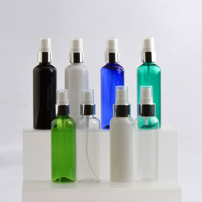 ขวดพลาสติกสีขาว + เครื่องพ่นสารเคมีเงิน