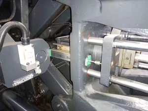 <span class=keywords><strong>Macchina</strong></span> per lo stampaggio <span class=keywords><strong>a</strong></span> iniezione orizzontale automatica di precisione HAITIAN MA1600II/540 da 160 tonnellate con testa tubolare elettrica da 16 kW, <span class=keywords><strong>usata</strong></span> - Product Image 5