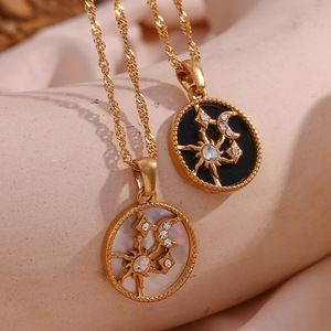 Kalung Berlapis Emas Liontin Matahari Bintang Abadi dengan Enamel Hitam dan Rantai Tali Baja Tahan Karat PVD Hipoalergenik - Product Image 1