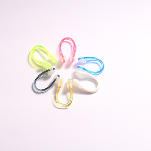 Juego <span class=keywords><strong>de</strong></span> pinzas y tapones <span class=keywords><strong>para</strong></span> la <span class=keywords><strong>nariz</strong></span> <span class=keywords><strong>de</strong></span> silicona suave impermeable <span class=keywords><strong>de</strong></span> tamaño pequeño, paquete individual <span class=keywords><strong>para</strong></span> adultos y niños <span class=keywords><strong>para</strong></span> deportes acuáticos y natación - Product Image 2