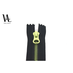 Usine directement en gros haute revêtement étanche fermeture à glissière en cuivre personnalisé - Product Image 1