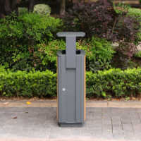 Poubelle commerciale avec poubelles en bois en plastique WPC 45L avec poubelle verrouillée pour espace public