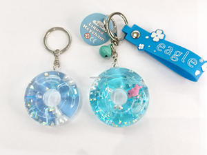 Usine OEM ODM, vente en gros, personnalité créative, mini bouée de sauvetage, porte-clés, <span class=keywords><strong>paillettes</strong></span>, séquin, aqua quicksand, flotteur, souvenir, cadeau, jouet - Product Image 2
