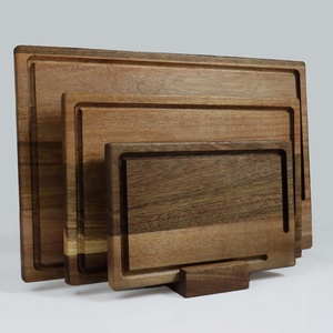 Ensemble de planches à découper en bois d'acacia avec support, certifié FSC, non toxique, réversible, plateau à charcuterie avec rainures pour les jus - Product Image 1