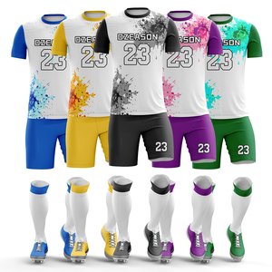 Uniforme de Fútbol al por Mayor, Conjunto de Camiseta de Fútbol a Rayas Blancas y Negras, Personalizable, Sublimado, para Hombre - Product Image 6