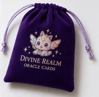 Jeu de cartes de tarot Oracle personnalisées KingCards avec logo, effet holographique, estampage à chaud, livret et emballage en velours personnalisé