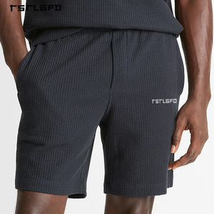 Pantalones Cortos de Hombre Personalizados de Cintura Media con Botones, Tejido Waffle, Gris Oscuro, Mezcla de Algodón Texturizado, Ajuste Relajado, Estilo Athleisure para Gimnasio y Uso Diario - Product Image 1