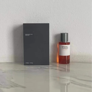 Perfume Oud Árabe de Lujo, Eau de Parfum, 50 ml, Aroma Floral Oriental Amaderado con Hibisco, Fragancia Unisex de Larga Duración, Ideal para Regalo - Product Image 4