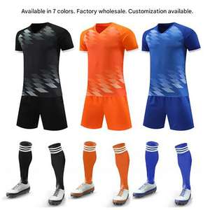 快速批发成人和儿童短袖足球套装户外透气速干训练和比赛服配送 - Product Image 1